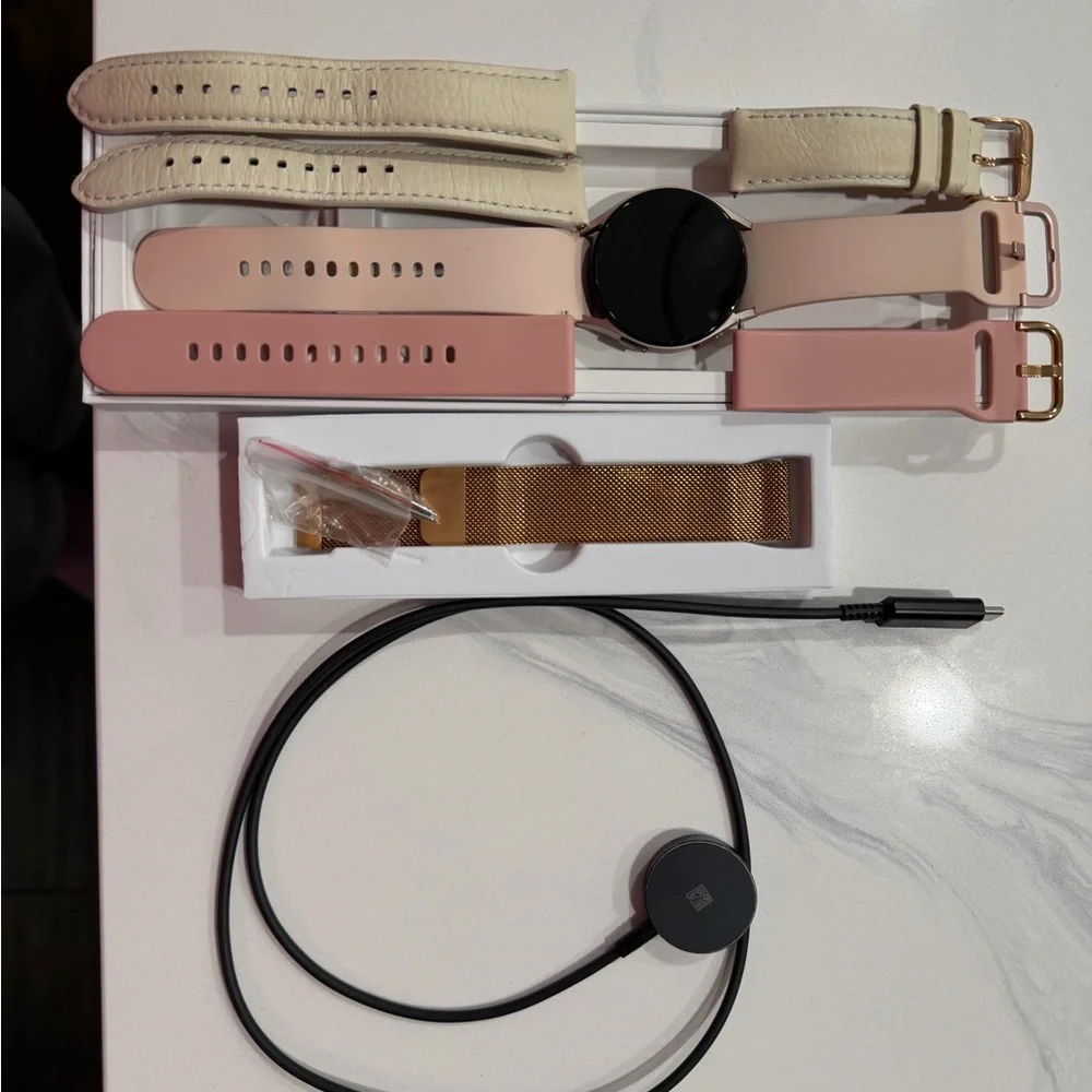Galaxy 5 Smartwatch rose gold with light pink Band for Samsung - Picture 5 of 11